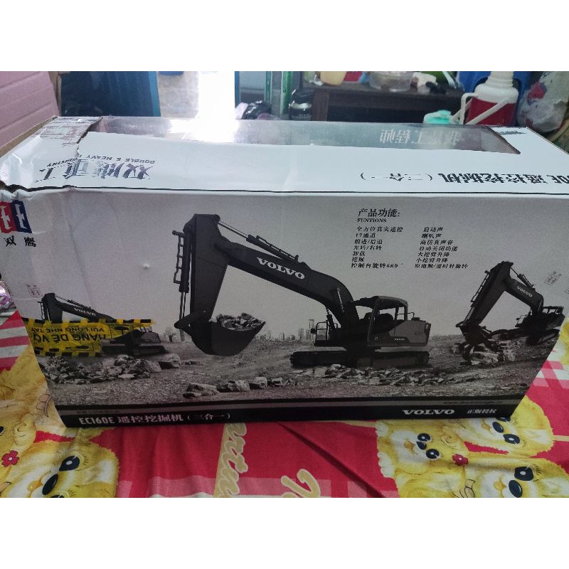 xe xúc múc đất volvo e568 điều khiển từ xa 17 kênh