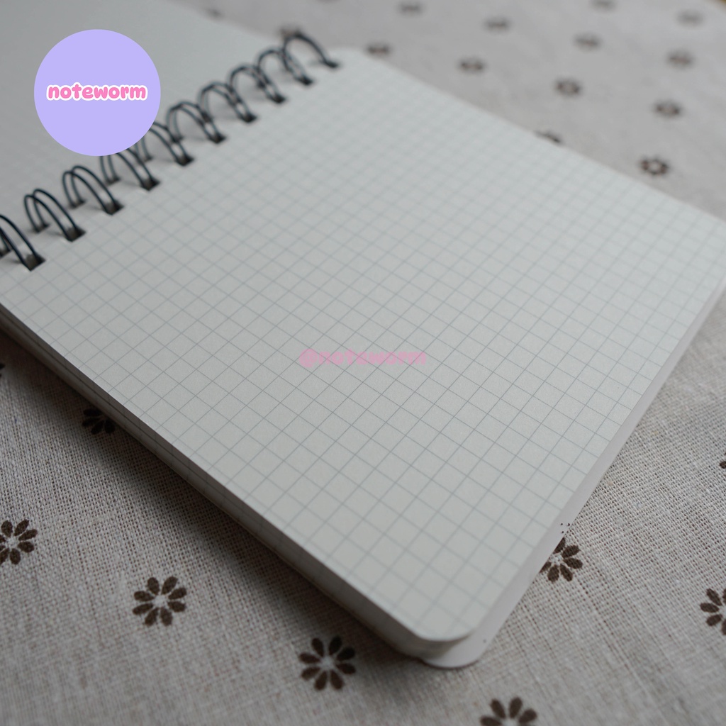 Sổ tay lò xo ghi chú bìa cứng form vuông tone màu trắng đen đơn giản