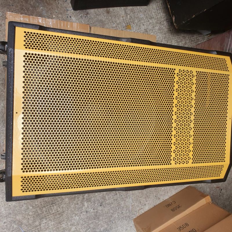 VỎ THÙNG LOA 4T 5T ĐƠN SƠN SẦN ĐẸP,  VÁN MDF 15MM ĐẰY ĐỦ PHỤ KIỆN LƯỚI HỌNG BÁNH XE KÍCH THƯỚC BO MẠCH 19×38