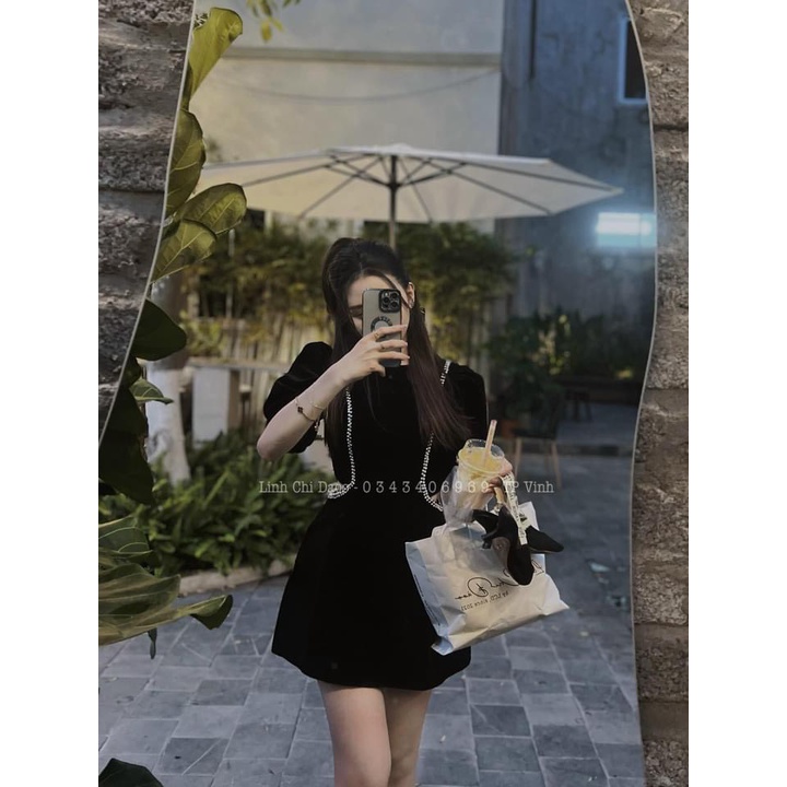 Váy nhung viền nhũ khoét eo cá tinh | BigBuy360 - bigbuy360.vn