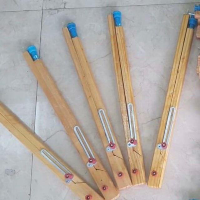 Compa giáo viên  - Dùng để vẽ hình tròn, đường tròn