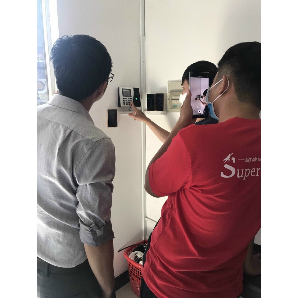 Máy chấm công VÂN TAY , Ronald Jack  RJ2500 Tặng PM Tiếng Việt ,10m dây mạng, chính hãng , giá rẻ,max100 ca