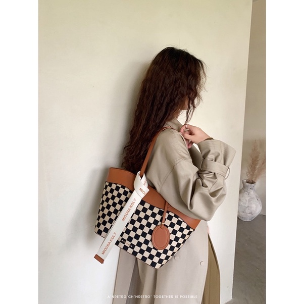 Túi Tote Miocra Koly MK30363 Chính Hãng Nền Cara