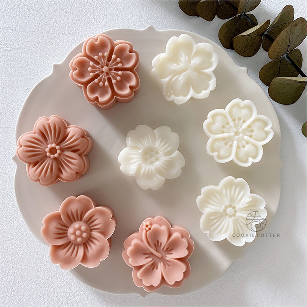 Set 4 Khuôn Nhấn Tay Làm Bánh Trung Thu 30 / 50g Hình Hoa Anh Đào