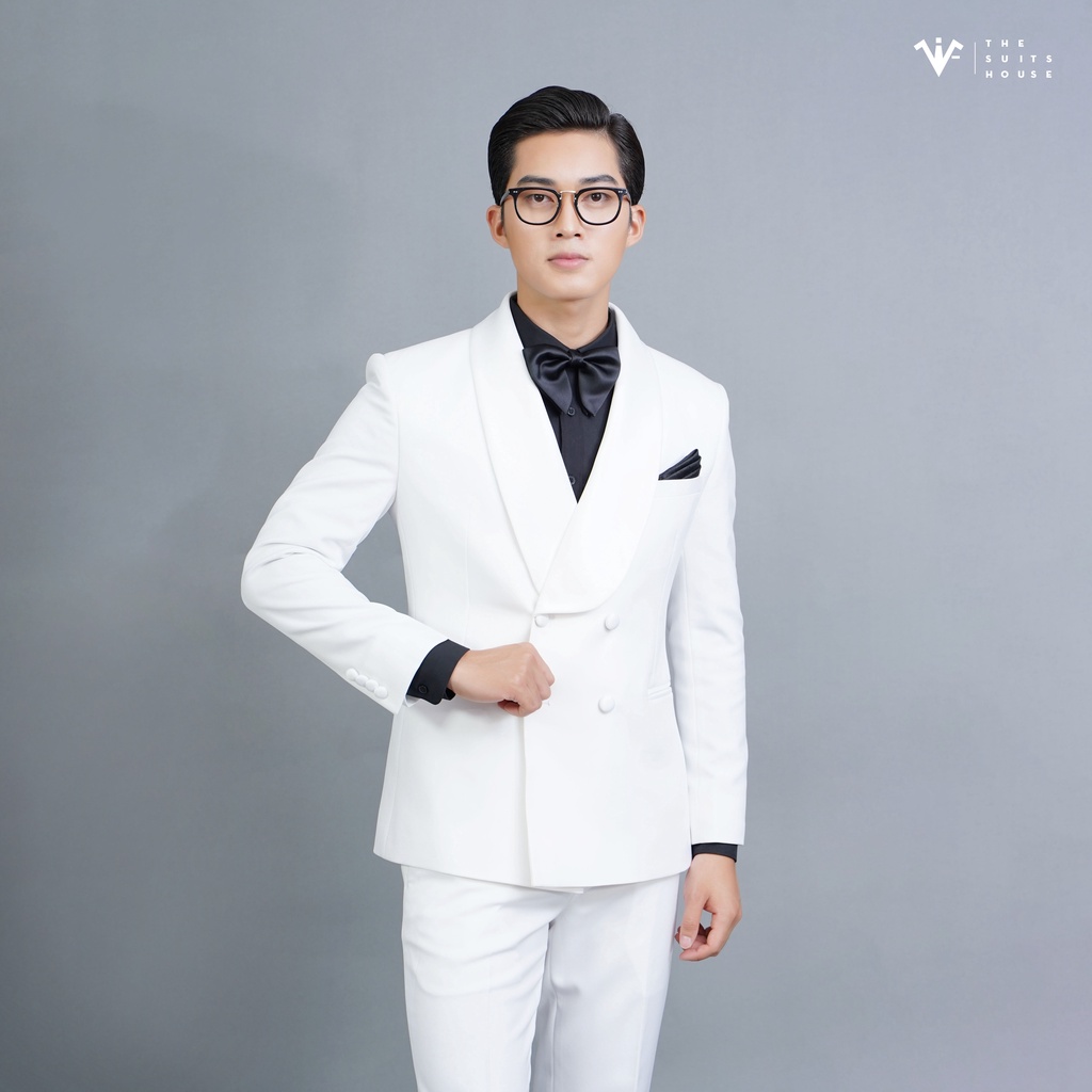 Bộ tuxedo nam trắng cổ sam 4 khuy, chất Cashmere, chuẩn form The Suits House