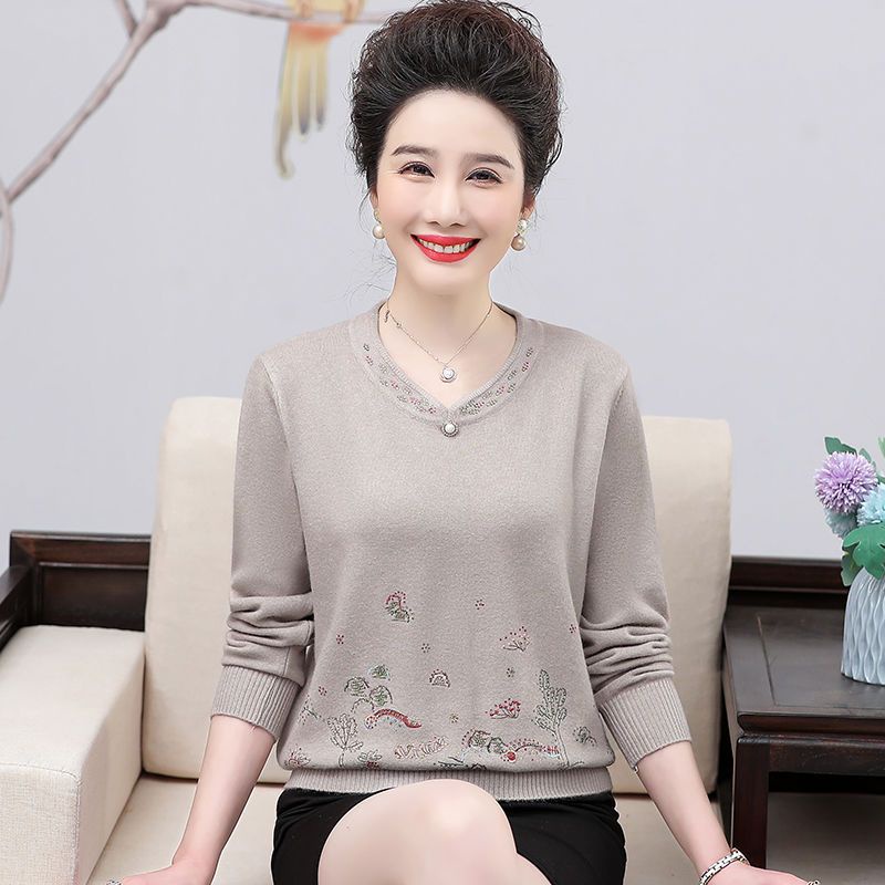 Áo len mỏng của phụ nữ trung niên và cao tuổi mùa xuân và mùa thu, áo len dệt kim rộng rãi cỡ lớn của mẹ