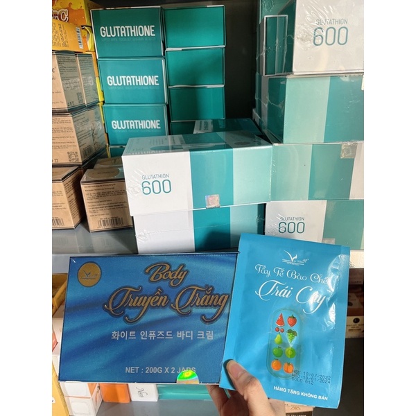 Kem Body Truyền Trắng