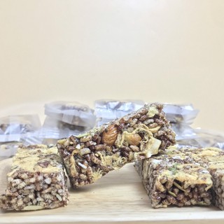 Thanh gạo lứt chà bông mfood 20g
