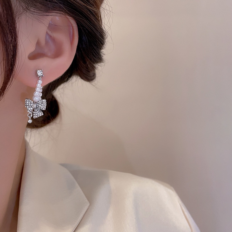 Đôi Bông Tai Hình Chiếc Nơ Đính Ngọc Trai Thời Trang Cho Nữ