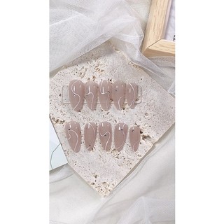 Nailbox thạch hồng kẻ nét đính đá nhẹ nhàng