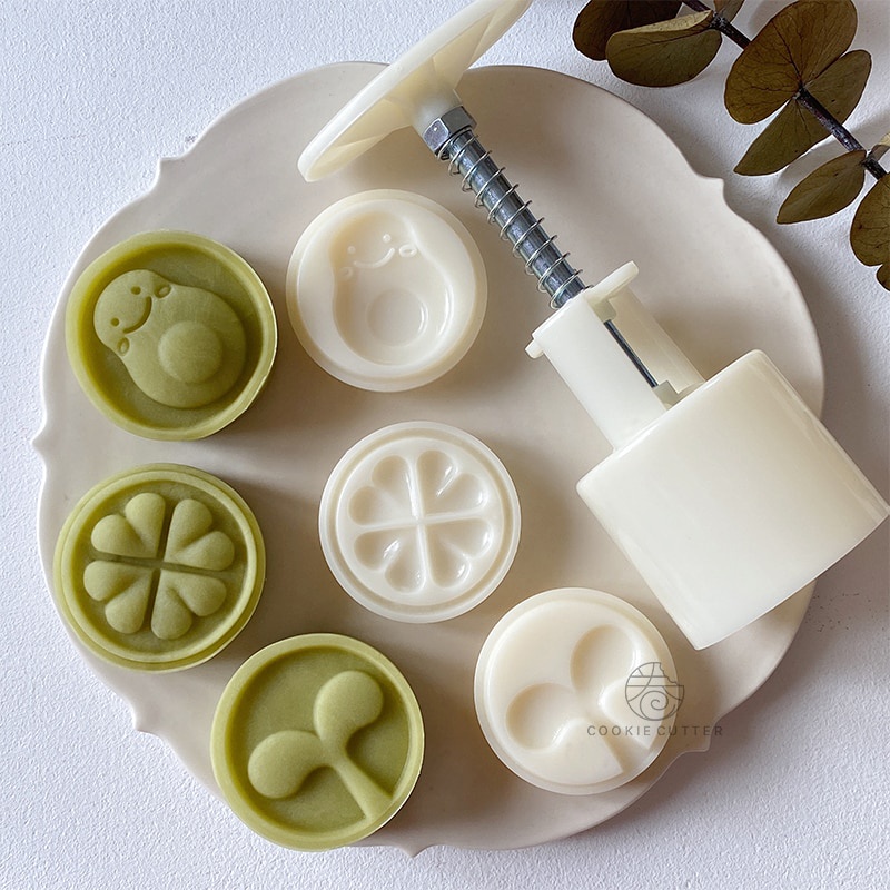 Set 3 Khuôn Làm Bánh Trung Thu Hình Cỏ Bốn Lá 20-30g / 50g