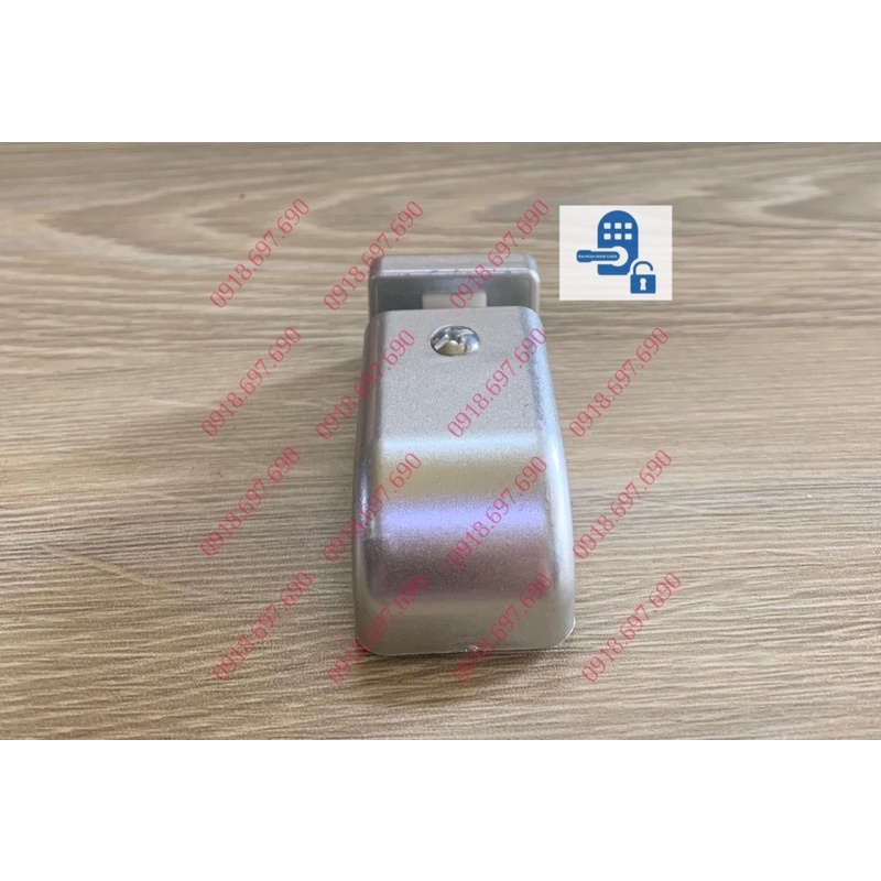 Cục định vị dẫn hướng bánh xe cửa lùa kính cường lực
