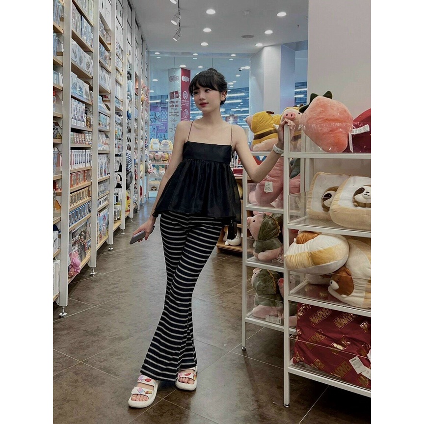 SET ÁO 2 DÂY BABY DOLL ĐEN THẮT CỘT NƠ SAU LƯNG HỞ VAI + QUẦN DÀI KẺ SỌC NGANG VIỀN TRẮNG ỐNG LOE CHÂN RỘNG ULZZANG