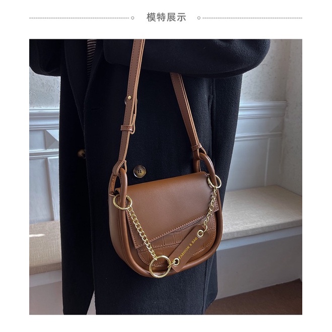 Túi đeo chéo nữ lắp vát mác xích phong cách hàn quốc Zuliashop8386