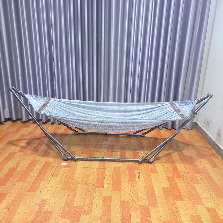 Bộ võng xếp lớn thép sơn tĩnh điện bao gồm khung võng và võng cam kết nằm không bị lật rất an toàn