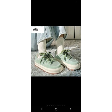 Giày đế bánh mì  có giảm ạ