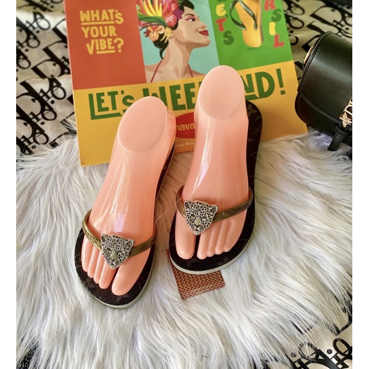 Quai ngắn LV mix charm 169k