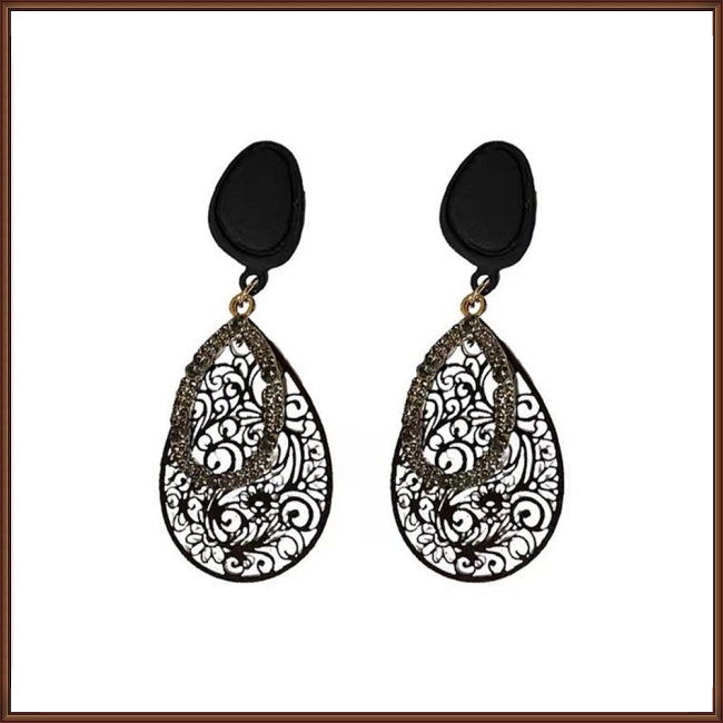 Khuyên Tai Hình Giọt Nước Rỗng Phong Cách Retro Cho Nữ