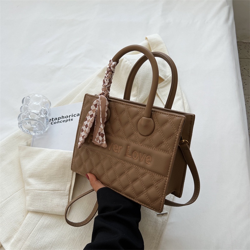 Ielgy Mới Túi Xách Đeo Vai Hình Thoi Phong Cách retro Cho Nữ