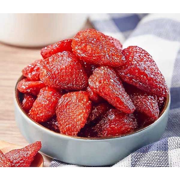 500gr Dâu tây sấy dẻo không đường, Dâu tây sấy nguyên vị chua ngọt không đường Bảo Quân