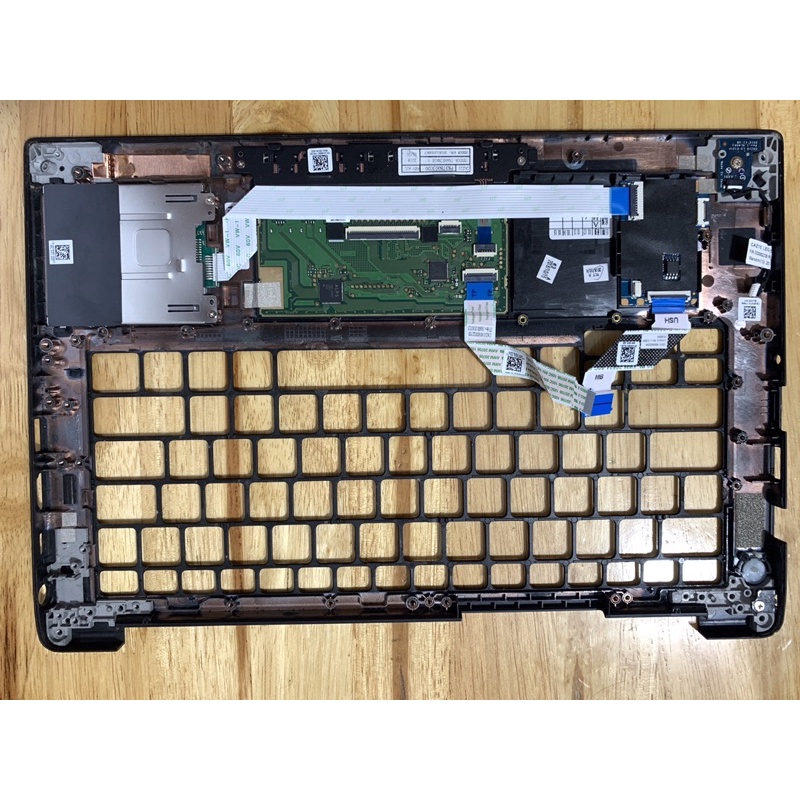 Vỏ mặt C palmrest Dell Latitude 7280 7290 7390 tháo máy