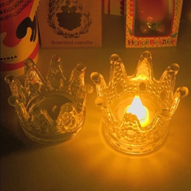 Đèn Trang Trí Hình Vương Miện Lấp Lánh Lung Linh Vàng Ấm