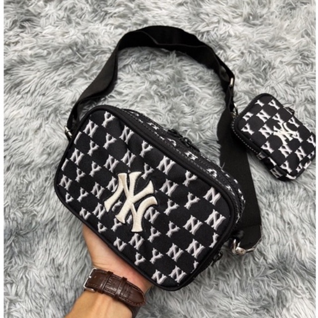 Túi Đeo Chéo Beige MLB Full Mạc Tag Size 18 Siêu Phẩm