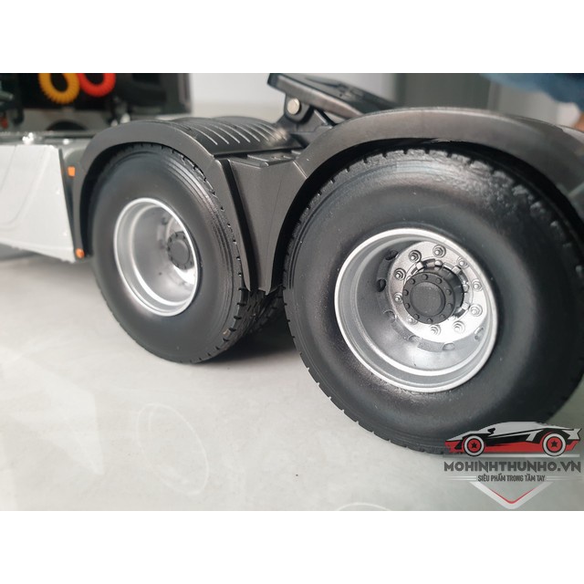 Mô hình đầu kéo Foton Auman, tỉ lệ 1:24