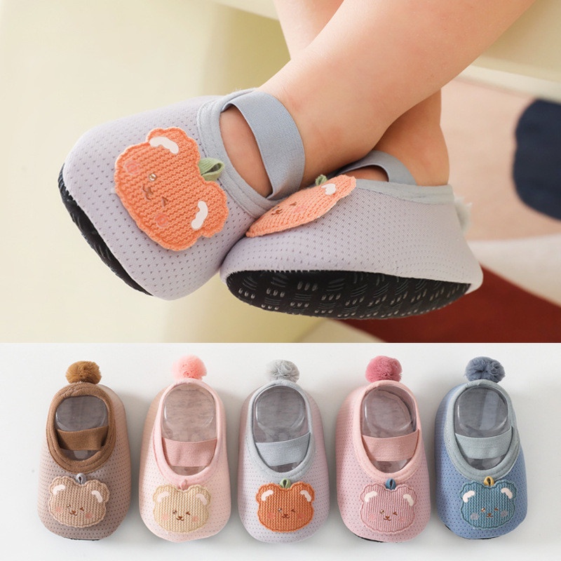 Giày Vớ cotton Đế Mềm Chống Trượt Hình Gấu Hoạt Hình Dành Cho Trẻ Em Tập Đi