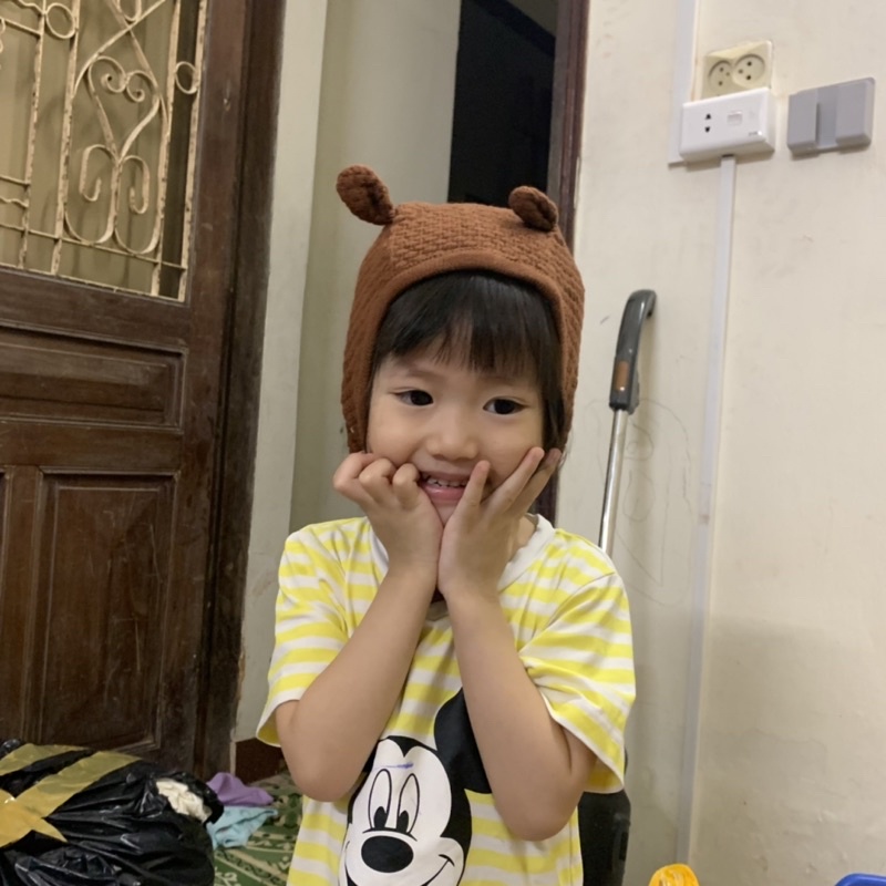 Mũ len trùm tai gấu HM
