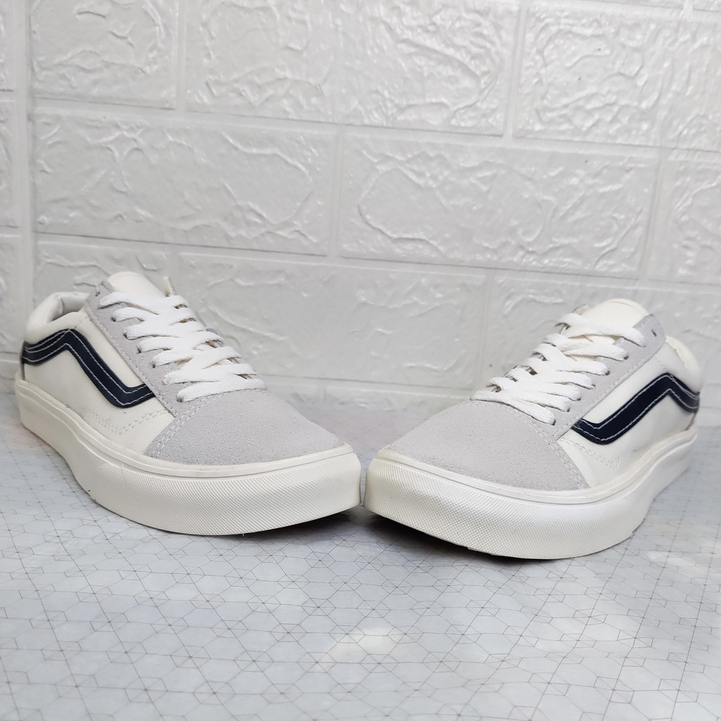 Giày Vans Old Skool Trắng Sọc Đen White Black Nam Nữ Trẻ Chung Phong Cách Mẫu Mới 2022 Hàng Full Box