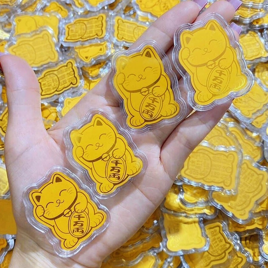 Miếng dán mèo thần tài mạ vàng 24k hút may mắn tài lộc cho người sử dụng dán ốp điện thoại