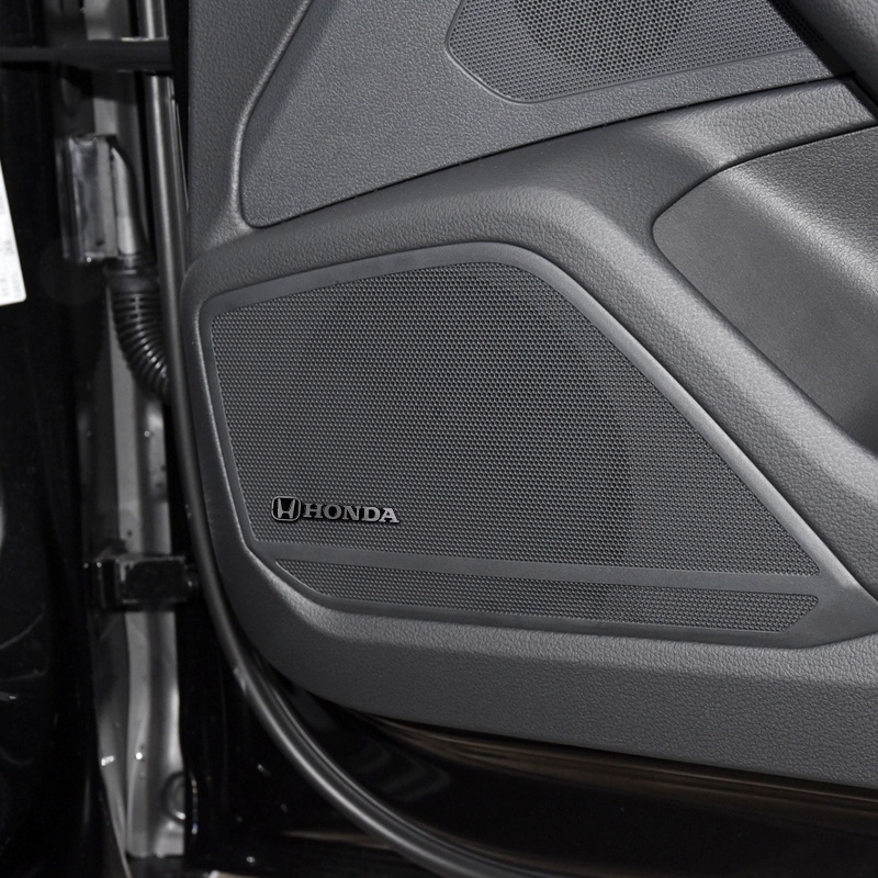 Set 4 / 10 Miếng Dán Logo 3D Trang Trí Nội Thất Xe Hơi Honda Civic XR-V CR-Z CRV