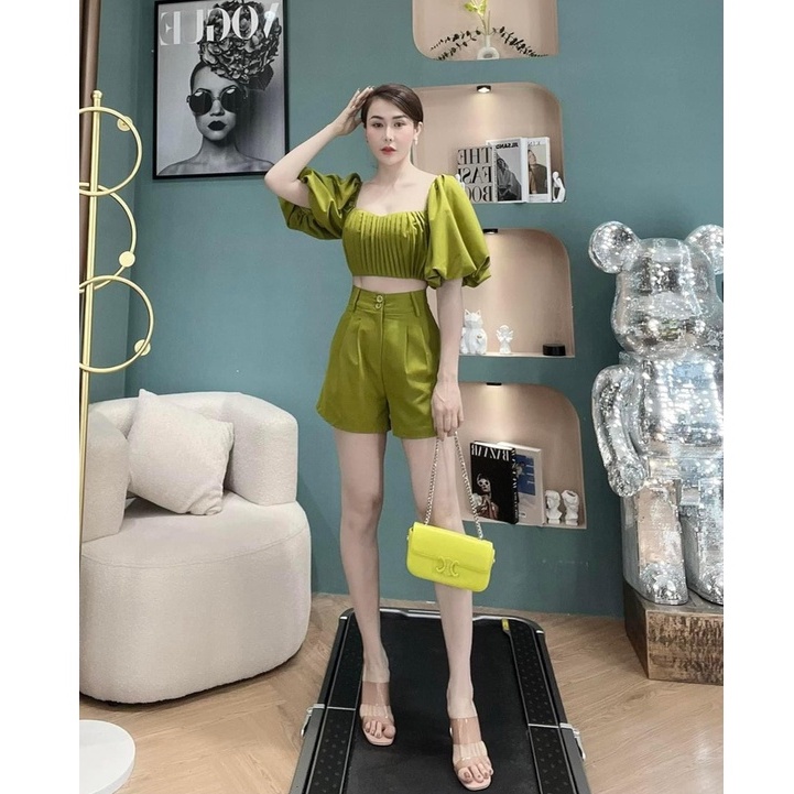 Sét bộ áo croptop tay phồng,phối quần đùi quý phái duyên dáng phù hợp mợi phong cách