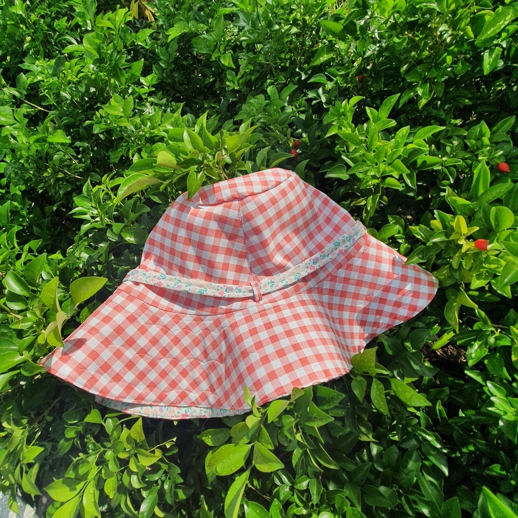 Nón hè 2 mặt màu hồng đào hoa nhí