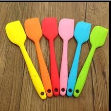 TRỘN BỘT SPATULA SILICON 21CM (size nhỏ)