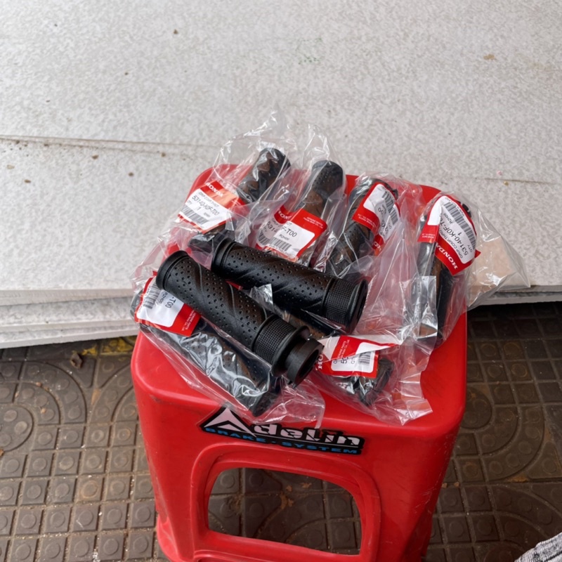 Bao tay Cup 125 chính hãng Honda chất liệu cao su ( 2 bên ) - Bao tay Super Cub 125