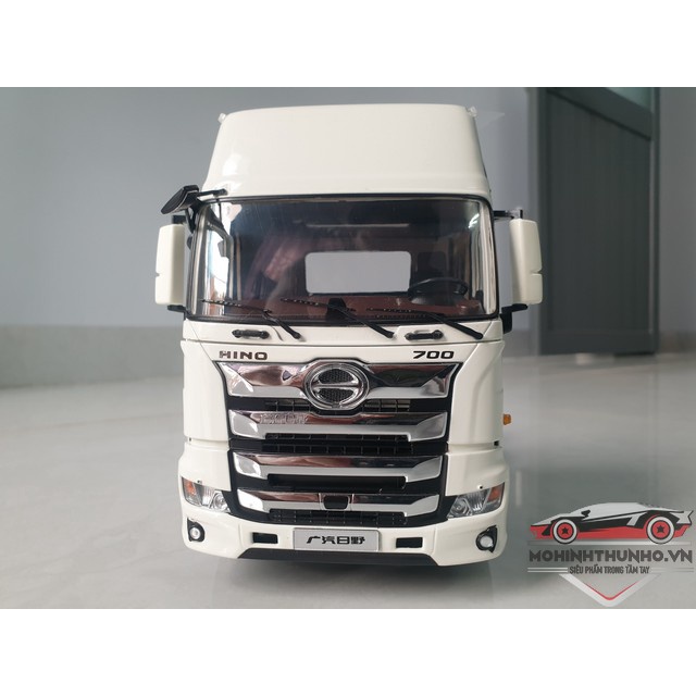 Xe mô hình tĩnh đầu kéo Hino H700, tỉ lệ 1:24