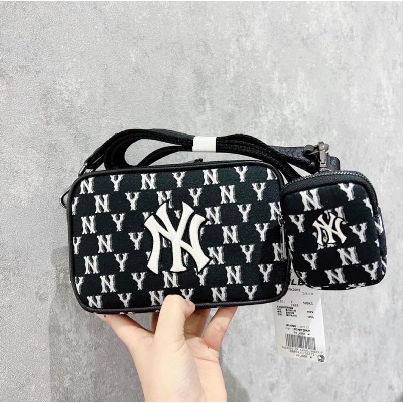 Cốp MLB MÃ SỐ 1 có kèm túi nhỏ size 18cm Xuấtttt xịn