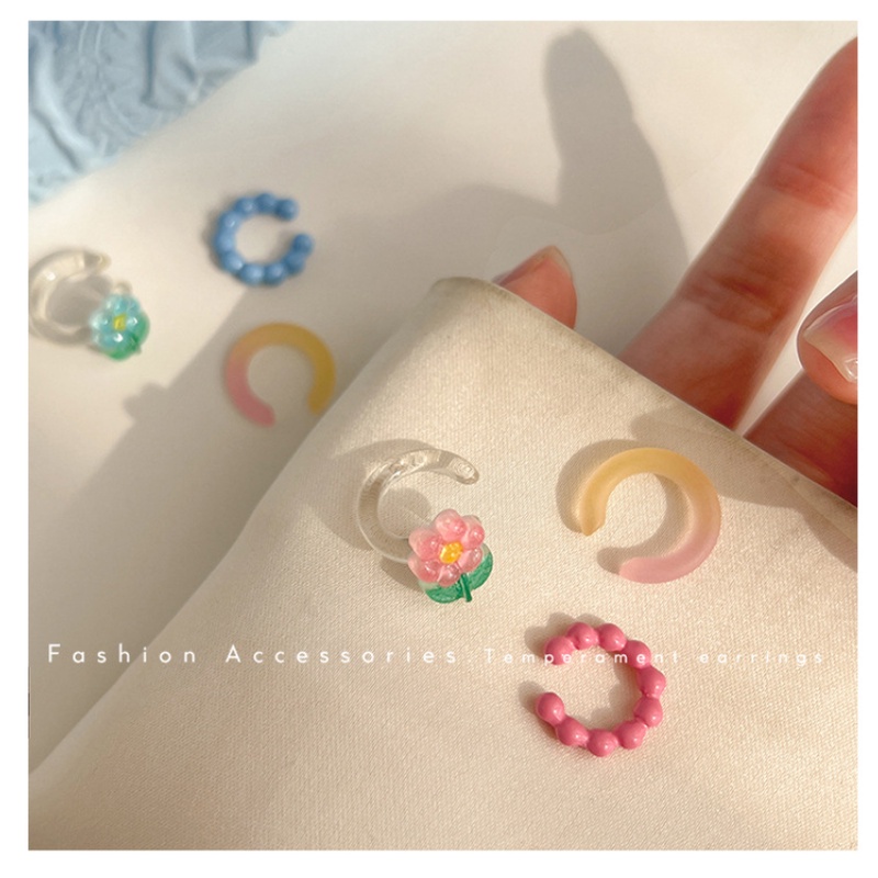 Set 3 Khuyên Kẹp Vành Tai Hình Bông Hoa Màu Gradient Dễ Thương
