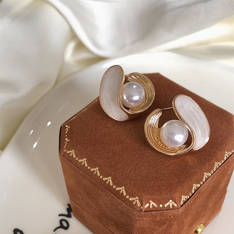 Bông tai nữ chuôi bạc 925 Eleanor Accessories ngọc trai nhân tạo dáng tròn phụ kiện trang sức 4083