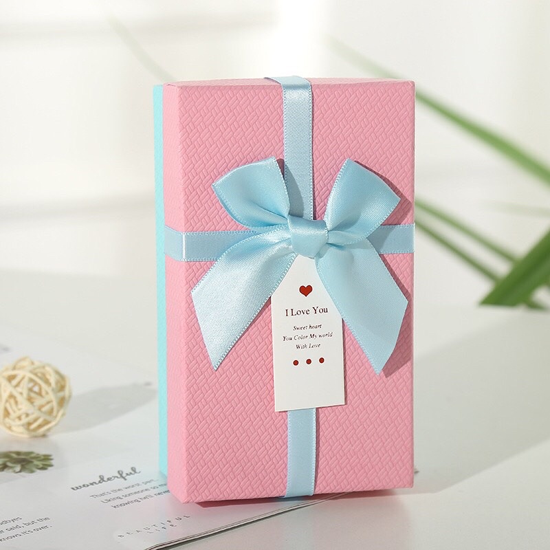 Hộp đựng quà kèm giấy rơm và nơ cao cấp  hoặc 10x6,5x4,5cm