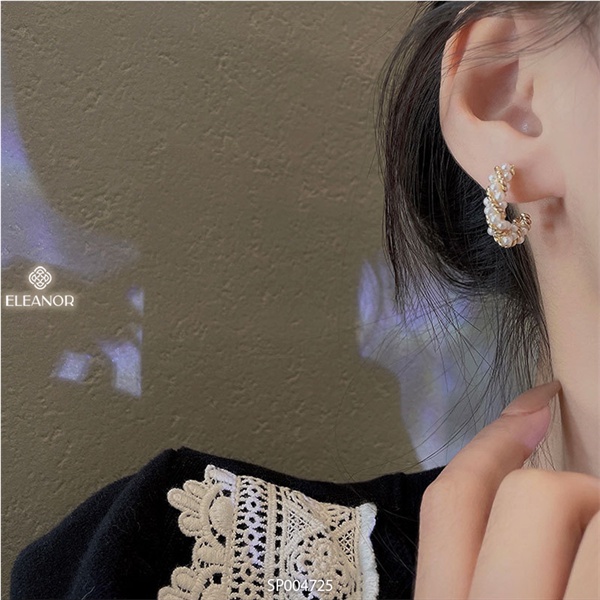 Bông tai nữ chuôi bạc 925 Eleanor Accessories ngọc trai nhân tạo dạng xoắn cong chữ C phụ kiện trang sức 4725