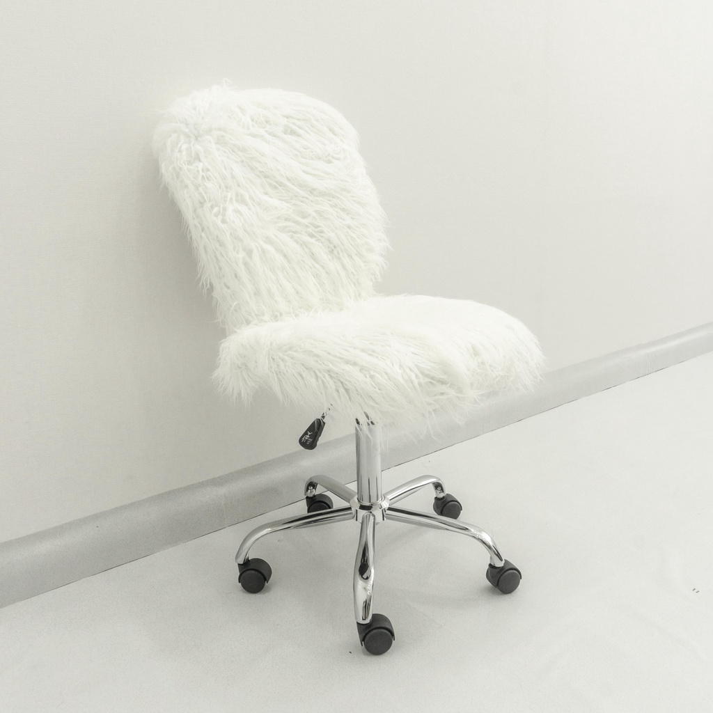 Ghế xoay lông vũ trang trí góc phòng làm việc