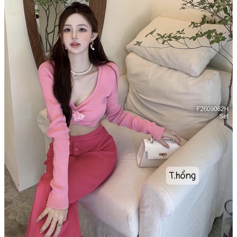 Set len áo croptop chữ miumiu 2s kèm chân váy hàng QC
