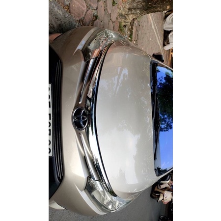 Thanh Ốp mặt calang trên NẮP CAPO xe Toyota vios 2014 - 2017 (Sừng trâu)