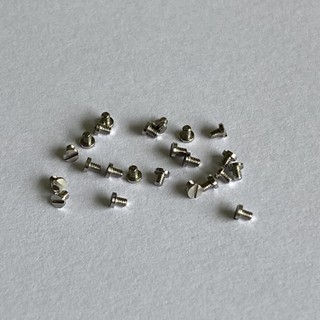Ốc mặt sau đồng hồ Hublot (mua 4 ốc tặng kèm tuavit thay ốc tại nhà)