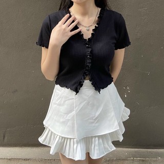 Áo Croptop Nút Ngực Viền Bèo
