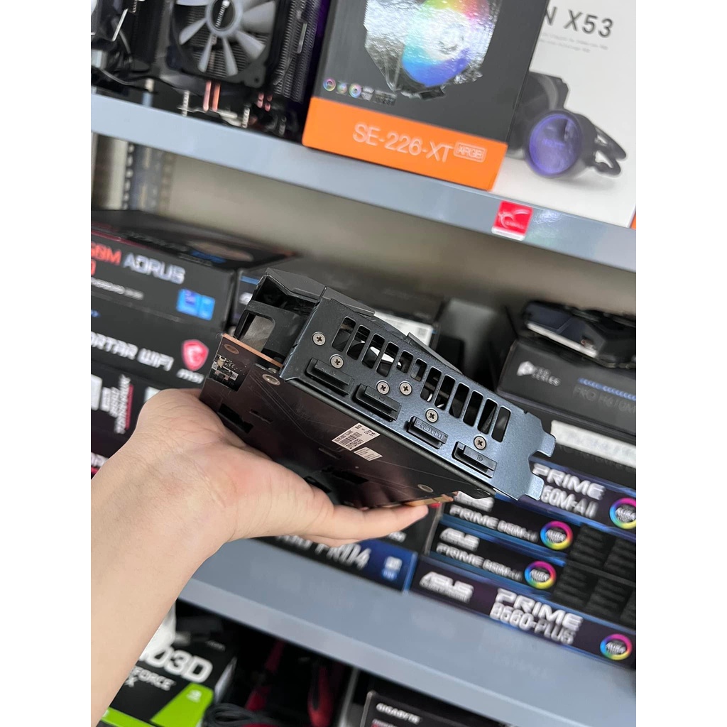 Card Màn Hình Asus Rogstrix 5600XT Bảo Hành 1 Tháng
