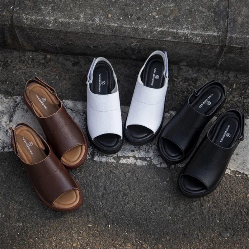 Giày sandan mũi tròn hở mũi thoáng khí thời trang cho nữ